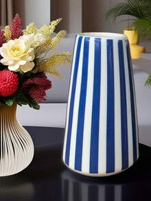 Handpainted Ceramic Flower Vase, Suitable For Desktop Floral Decoration