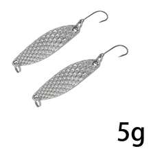 2/4pcs Fish-Scale Pattern Red Dot Metal Spinner Spoon Fishing Lure Silver/Gold Metal Bait Bass Bait Feather Hook