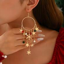 1 par de elegantes pendientes navideños para mujer, con llamativo diseño de copo de nieve de metal, borlas largas con cuentas rojas y verdes, perfectos para fiestas y regalos en ocasiones festivas - Dorado - Ver 5