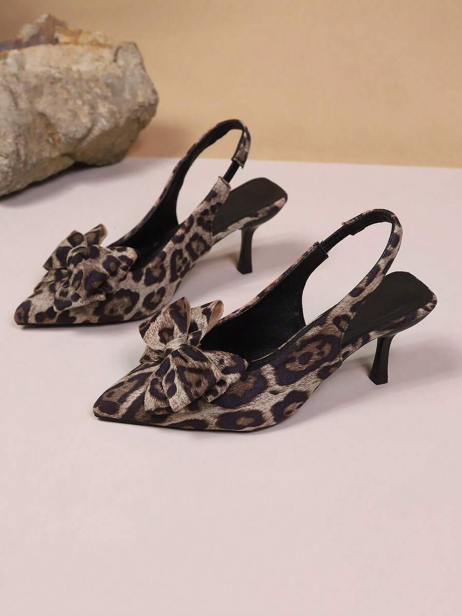 Vintage Pointed Toe Low Heel Sandals, Lightweight Chic Design Suitable For Dates, Commuting, Light Social Occasions, Shopping, Leopard Print Metal Buckle Pointed Toe Sandals