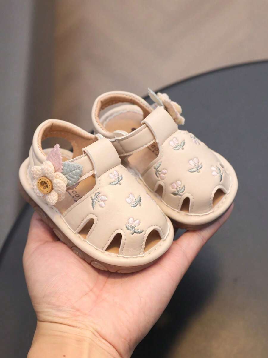 Toddler Girls' Floral Hollow Out Squeaky Sandals, Cute Soft Bottom Infant Squeaky Shoes That Make Sound, Suitable For Spring & Autumn