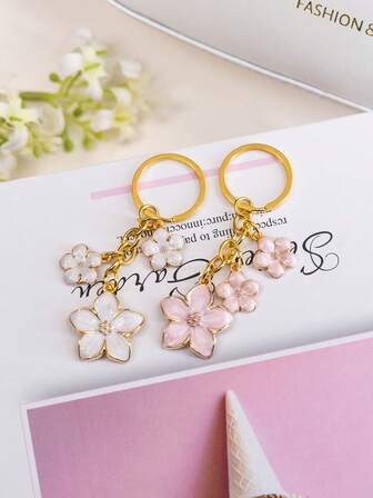 Fluttering Sakura Keychain - Dainty Party Gift,Romantic Cherry Blossom Gift For Her, Dainty Alloy Metal Keychain For Purses & Keys& Bags, Valentine's Day Or Birthday Present