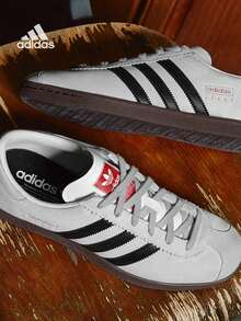 Adidas 阿迪达斯 STADT 经典低帮运动鞋“T 型鞋”经典运动风鞋款，复古足球鞋，绒面革鞋面及细节，阿迪达斯 Originals (EVA) 一体式外底 - 淺灰色 - 查看 5
