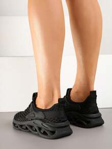 Soft Mesh Sneakers Women's Chunky Platform Shoes Casual Summer Sport - Black - View 4