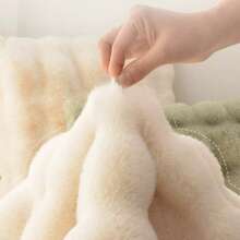 1 pièce Tapis de zone en fausse fourrure moelleuse, tapis décoratif doux et chaud de couleur crème, convient pour le salon, la chambre, le bureau, l'entrée