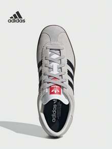 Adidas 阿迪达斯 STADT 经典低帮运动鞋“T 型鞋”经典运动风鞋款，复古足球鞋，绒面革鞋面及细节，阿迪达斯 Originals (EVA) 一体式外底 - 淺灰色 - 查看 7