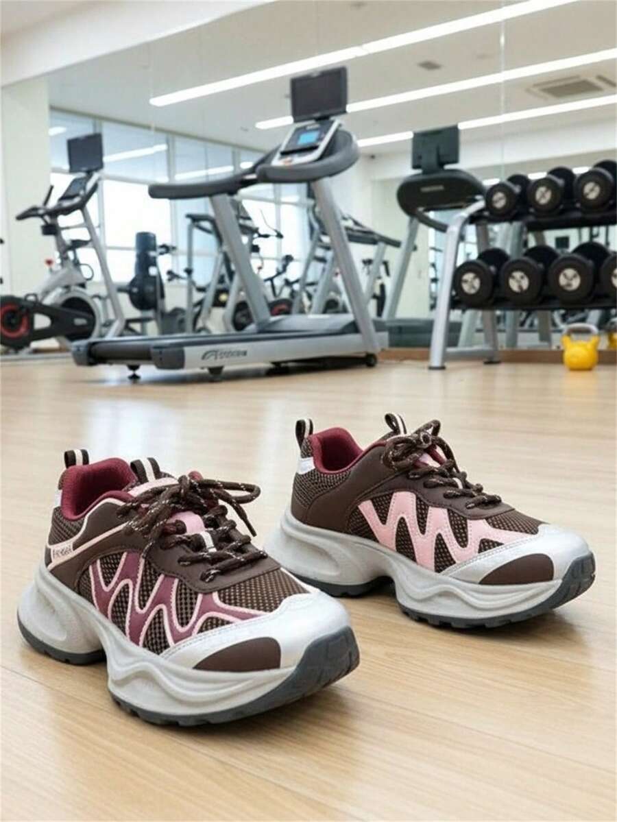 复古撞色厚底运动鞋，网眼透气 + 厚底增高，时尚舒适的运动休闲鞋，适合健身、日常通勤