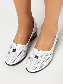 Sapatilhas Soft Ażurove para o Verão - Calçado Casual Feminino - Branco - Ver 2