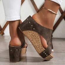 Women's Retro Thick-Soled Wedge Sandals, Suitable For Summer Leisure Vacation Wear - Brown - View 2