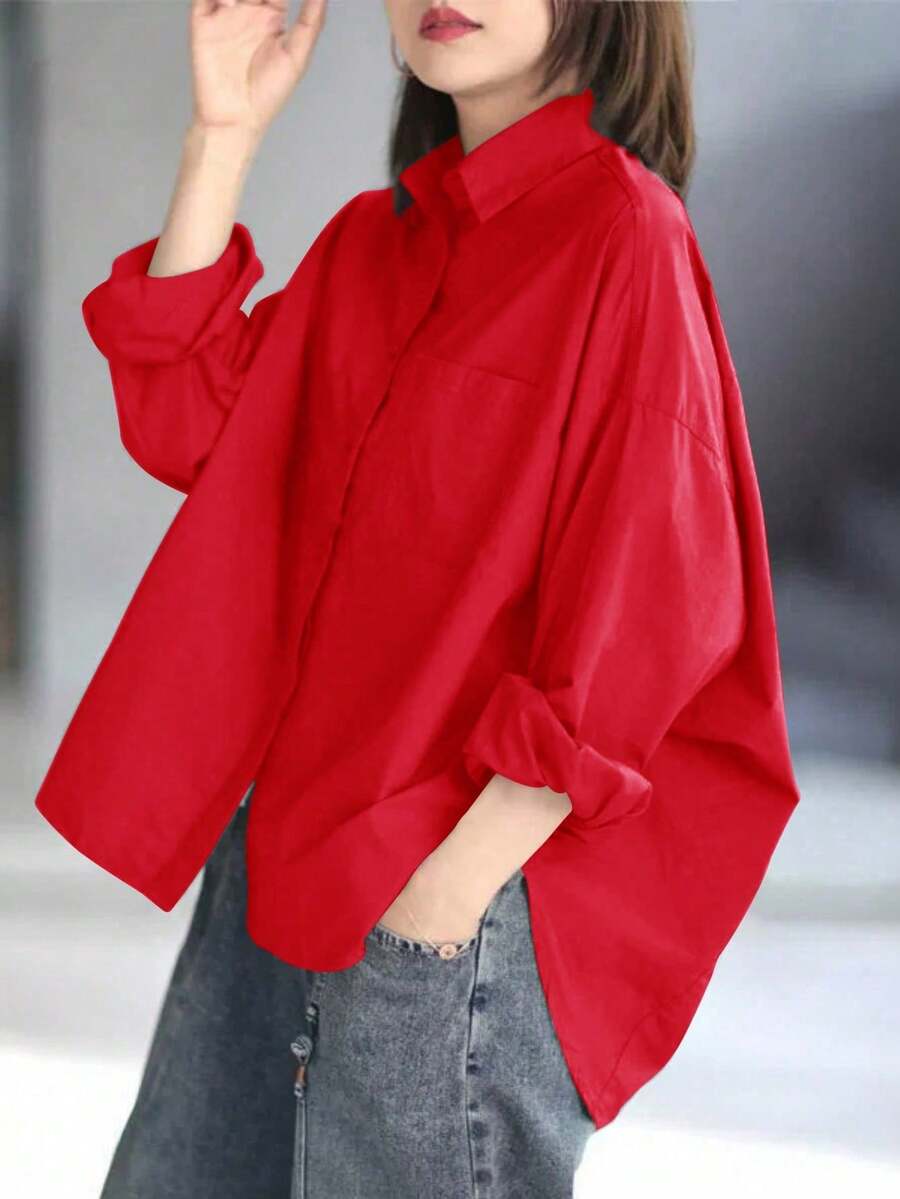 Chemise ample décontractée grande taille, col boutonné, épaules tombantes, manches longues, ourlet asymétrique, chemise ample chauve-souris pour femmes, couleur unie simple polyvalente légère pour le printemps - Rouge - Voir 1