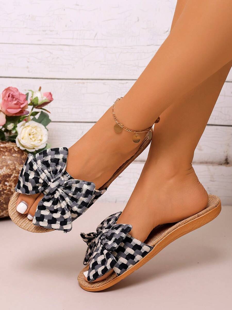 Novos chinelos femininos de tecido de linho, chinelos antiderrapantes com sola macia para ambientes internos, decoração com laço de praia