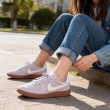 女士粉色透气低帮休闲运动鞋，WMNS NIKE FIELD GENERAL，舒适休闲鞋，适合日常通勤和户外旅行 - 銀灰紫/帆白/橡皮暗褐 - 查看 2