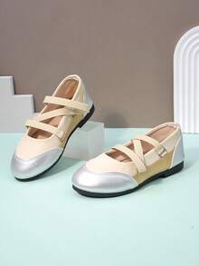 1 par de zapatos planos beige para niñas pequeñas, parte superior de PU con bloque de unicolor y parche, diseño de correa en Z antideslizante, punta redonda, suela blanda de TPR, zapatos elegantes de princesa adecuados para niñas de 3 a 12 años, vacaciones, deportes, nuevo lanzamiento para otoño/invierno 2025