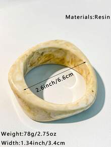 1pc New Tie-Dye Ivory Resin Bracelet With Asymmetric Geometric Shell And Pearl Accents, Adjustable Elegant Jewelry Suitable For Party, Holiday And Daily Wear