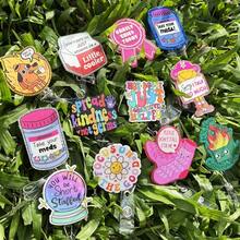 12 PCS Funny Badge Reels Bulk Cute Nurse Badge Holders Retractable Id Clip Colorful Nursing Medical Asssitants RN LPN CNA Buddy Accessories For Work - 趣味徽章捲軸散裝 - 查看 3
