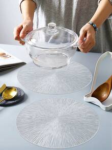 2/12pcs 15" Round Gold Foil Fireworks Pattern Placemats, (PVC) Material, Gold Stamping Hollow Design, Waterproof, Washable, Easy To Clean, Non-Slip, Heat-Resistant, For Room Decor, Dining Table, Home Decor, Suitable For Holidays, Parties, Birthdays, Weddings And Dinners