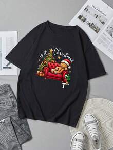 Black Christmas T-Shirt with Santa Cat and Tree Print, It's Christmas Text, Casual Holiday Wear for Men and Women - Negro - Ver 1