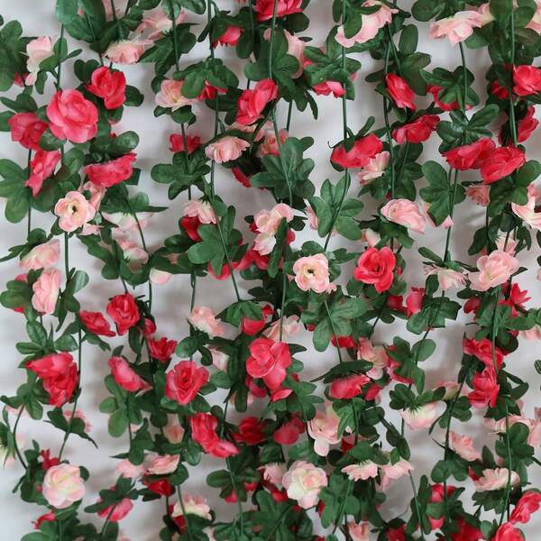 245 cm Tissu de soie 45 têtes de fleurs artificielles en vigne, convient pour la décoration d'intérieur