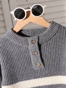 1 szt. Modny sweter w paski z okrągłym dekoltem i grubym splotem w kolorze szarym, jesień/zima