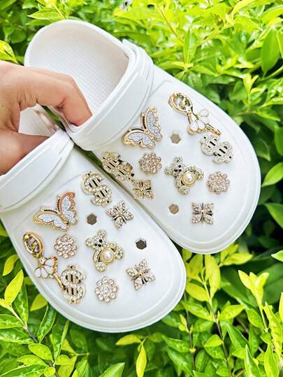 18pcs Angel Ballet Accessories DIY Rhinestone Plated Small Bear & Butterfly Decorations, Suitable For Hole Shoes, Girl Shoes, Garden Shoes, Slippers, Sandals, Detachable, Holiday Party Gifts,Shoe,Spring Summer Picks,Brides Maid Gifts,Room,Bedroom Deccor,Bedroom Deccor,Beach,Travel,For Men,For Women,Vacation