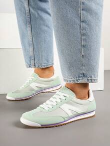 Soft Geometric Sneakers Women Casual Sport Spring/Autumn