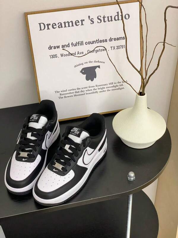 2025 New   "Panda" Casual Sneakers, Durable Low-Top, Classic Skateboarding Shoes, Unisex Black & White