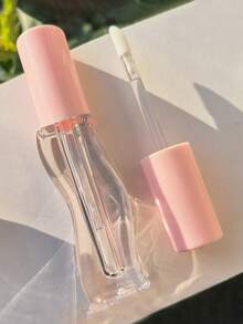 1pc 2.5ml Small Capacity Transparent Wavy Asymmetrical Shaped Lip Gloss Tube, Pink Asymmetric Lip Tint Bottle, Cosmetic Lip Mud Sample Packaging Tube, Wavy Transparent Wand Lip Oil Bottle, Small Capacity Plastic Lip Gloss Bottle, Cosmetic Empty Tube Packaging