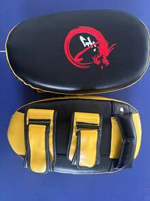 1pc Curved Kicking Target, Suitable For Muay Thai And Boxing - Thickened Artificial Leather Martial Arts Training Equipment With Red/Black/White Geometric Pattern, Ergonomic Design For Grappling And Practice, Boxing Training Accessory, Dynamic Pattern, Durable Structure