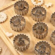 9 piezas Cortadores de galletas, Set de mini cortadores de galletas, Set de cortadores de galletas navideños, Kit de sellos de galletas de pastelería delicada, Molde de galletas de acero inoxidable con tema navideño, Cortador de frutas y verduras, Set de moldes cortadores de galletas de acero inoxidable con tema navideño, Creativos e interesantes, Reutilizables, Adecuados para decoración de hornear en fiestas de cumpleaños, Navidad y San Valentín - - - Ver 7