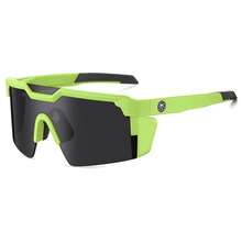 2025 Luxury Brand New High-End Blue Green Red Lenses For Men's And Women's Oversized Outdoor Sports Heatwave Z87 Safety Fashion Glasses, And Fashionable Design, Anti-Ultraviolet Cycling Goggles Driving Fishing Mountain Bike Protection, Essentials For Summer Travel, Easy Comfort Casual Outfits Eyewear For Work HW05 With Box