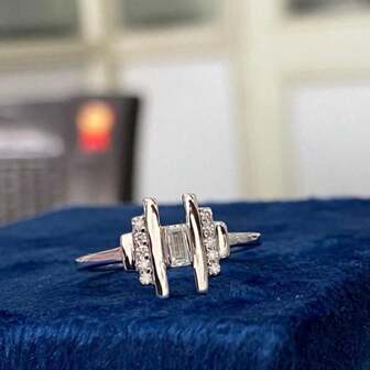 1pc Fashionable Geometric Shaped Ring With Technological And Luxurious Feel, Suitable For Everyday, Casual Occasions, And Gift Giving