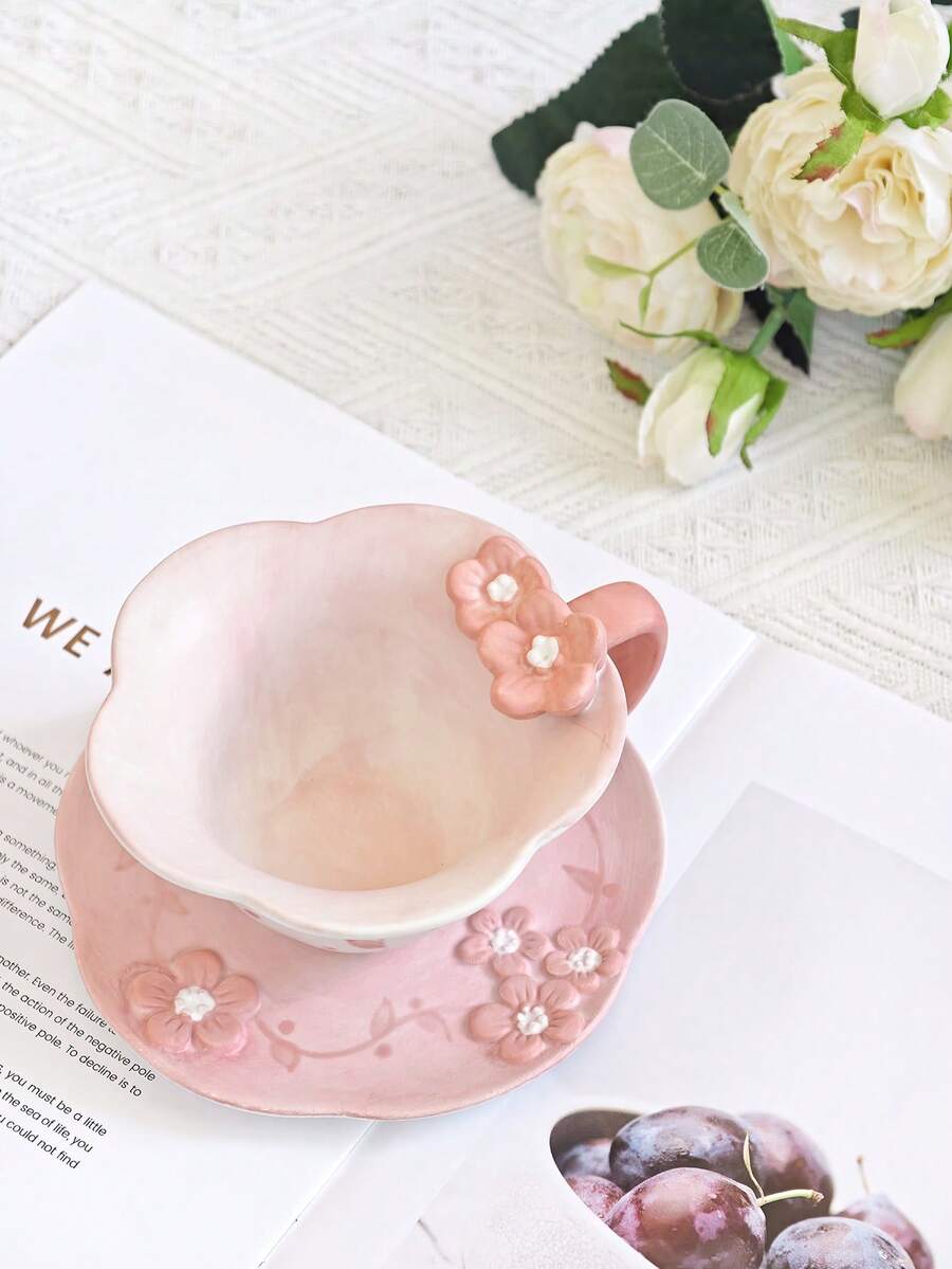 1 Set de taza de café y platillo con diseño minimalista, pintado a mano y con relieve de flor de ciruelo - Multicolor - Ver 1