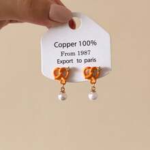 1 Pair Unique Heart-Shaped Pearl Decor Bread Party Earrings, Autumn/Winter