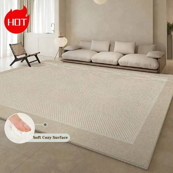 Eine hochwertige Version (950g/㎡) eines khakifarbenen, modern-minimalistischen Tauben-Samt-Teppichs in großer Fläche. Das Premium-Modell zeichnet sich durch ein hochwertiges, verdichtetes Material aus. Mit personalisierten geometrischen Mustern verziert, passt dieser luxuriöse Teppich perfekt zu verschiedenen Wohnstilen als Küchenteppich.