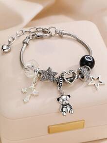 1 件黑色 8 号台球手链、1 件夜光十字架手链、1 件复古街头风格星形手链、1 件复古迷你熊心星形手链 - 彩色 - 查看 7