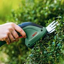 Bosch Home And Garden 3.6V Cordless Compact Hedge Shrub And Grass Shear Garden Kit Includes Shrub And Grass Blade Integrated Battery Runtime: 40 Min EasyShear . Made In Europe - Green - View 3