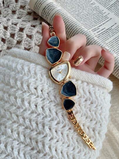 1pc Goud Alloy Asymmetrical Bracelet Watch, Arabic Numeral Dial, Quartz Movement, Adjustable Strap, ation Holiday view 6