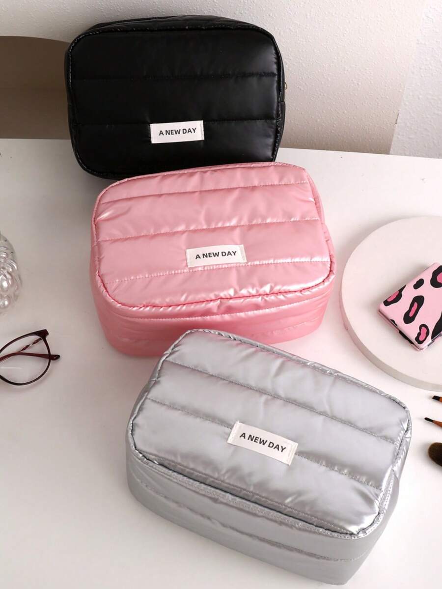 1pc Minimalist Portable Quilted Cosmetic Bag, Travel Toiletry Organizer