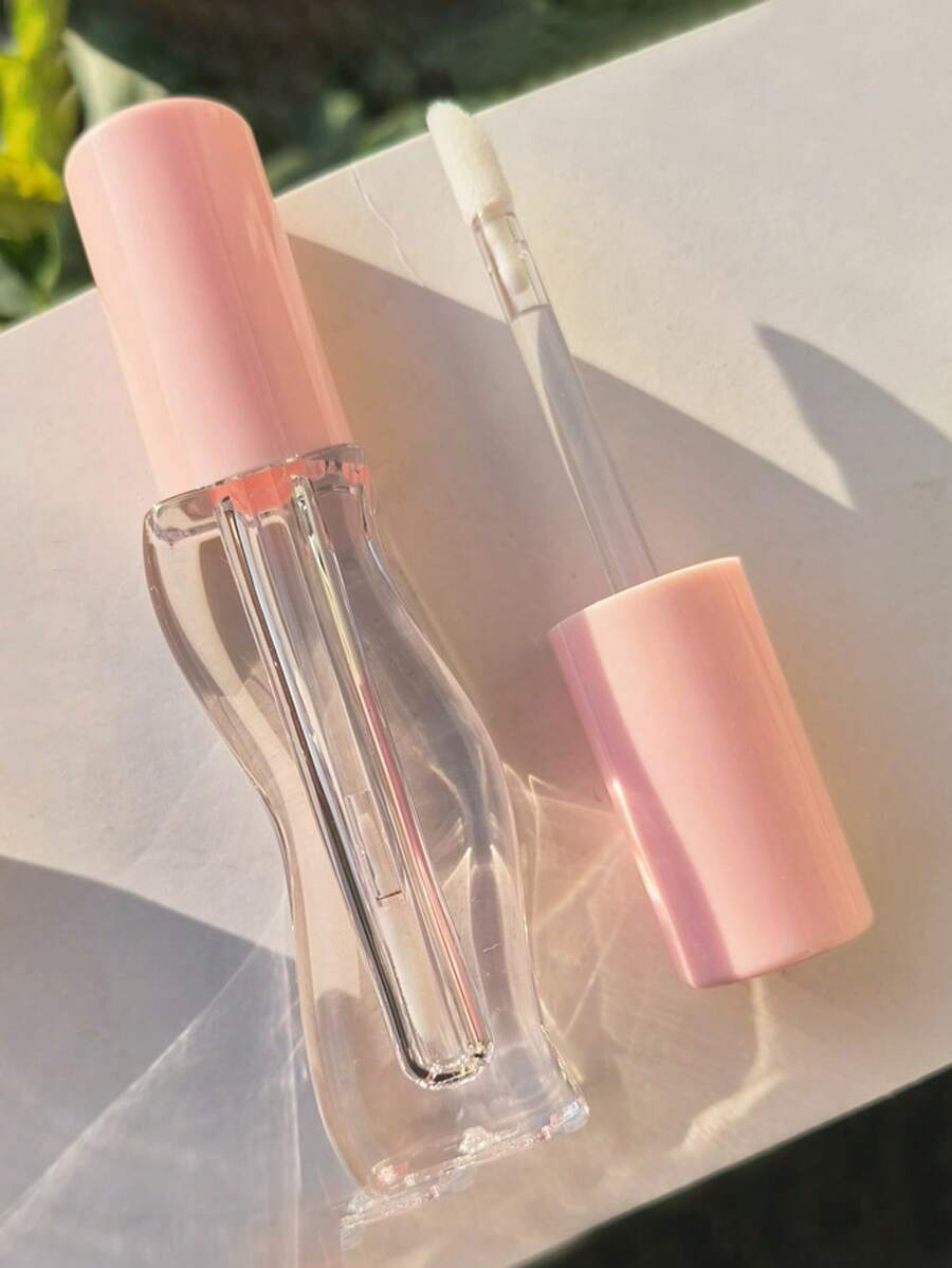 1pc 2.5ml Small Capacity Transparent Wavy Asymmetrical Shaped Lip Gloss Tube, Pink Asymmetric Lip Tint Bottle, Cosmetic Lip Mud Sample Packaging Tube, Wavy Transparent Wand Lip Oil Bottle, Small Capacity Plastic Lip Gloss Bottle, Cosmetic Empty Tube Packaging