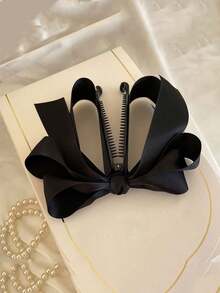 1 Stück geschichteter Satinschleifenhaarclip, elegantes Haargummi, geeignet für Alltag, Date, Ausflug, Abendessen, Geschenke, Reisen, Geschenke für Frauen, Haarsachen, Strumpfstopfer, Strumpfstopfer, Strumpfstopfer, Strumpfstopfer für Frauen, Strumpfstopfer Frauen, Weihnachtsgeschenke, Geschenke, Weihnachtsstrumpfstopfer, Geschenke für Frauen, Geschenk, Weihnachtsgeschenk, Strumpfstopfer für Erwachsene, Strumpfstopfer für Erwachsene, Haarsachen, Damenaccessoires, Strumpfstopfer, Volljährigkeits-Haaraccessoire, Weihnachts-Haaraccessoires, Geschenkideen für Frauen, Beauty-Strumpfstopfer, Weihnachtsgeschenke für Frauen