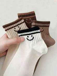 4 Pares de Meias Curtas Alegres para Mulheres, Macias e Confortáveis, Versáteis para Atividades, Outono/Inverno