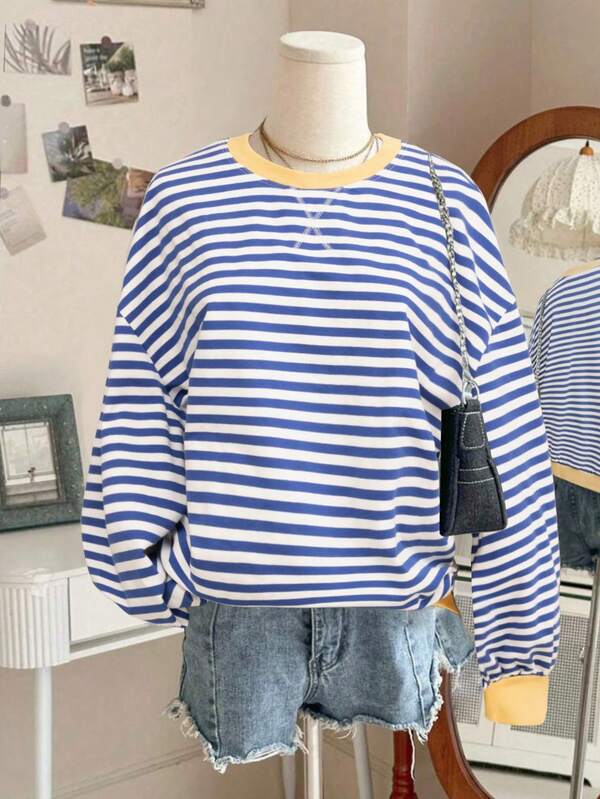 Maglietta a girocollo a maniche lunghe da donna con righe a contrasto di colore, top alla moda per autunno e inverno 2025, felpa perfetta per uso casual quotidiano