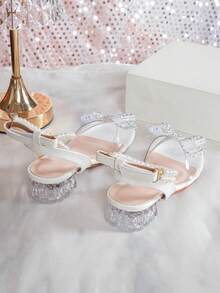 1双新款夏季时尚罗马珍珠装饰高跟凉鞋，女童学生舞蹈表演鞋，适合婚礼、派对、日常穿着，舒适低跟，儿童水晶公主高跟鞋 - 白色 - 查看 11