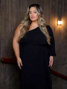 Women's Plus Size Long Dress With Single Sleeves And Slit And Delicate Premium Belt - Black - View 5