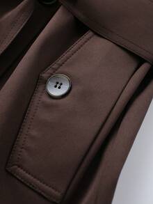 Abrigo corto de trinchera marrón minimalista vintage con cordones