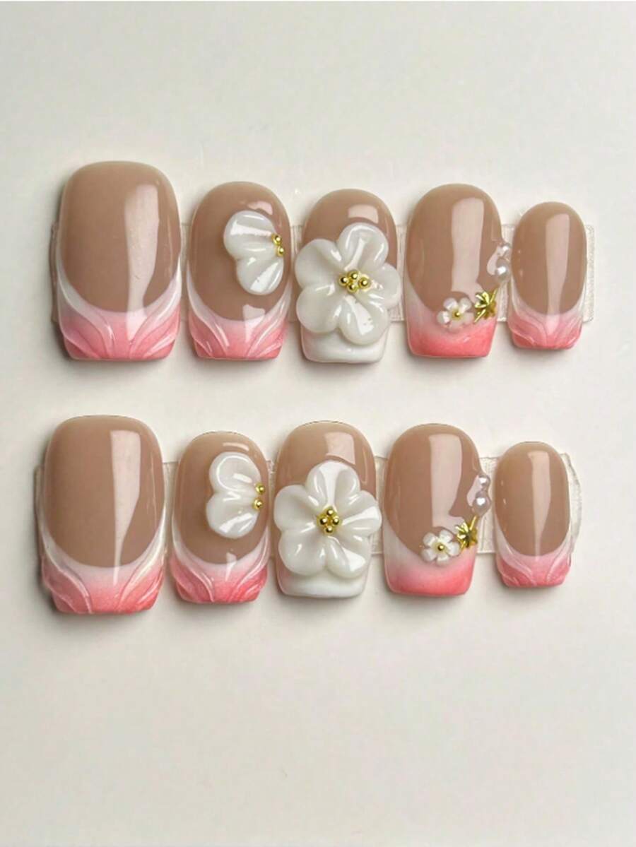 10 pezzi Unghie finte corte quadrate con petali e fiori 3D, base colore nudo stile semplice, unghie Y2K da ragazza alla moda, stile francese a onde sfumate rosa, stile europeo e americano, decorazione unghie adatta per uso quotidiano e festival, con applicazione a pressione manuale