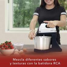 RCA Batidora de Pedestal RC-67SS de 120W con 6 Velocidades Ajustables, Tazón de 2.5L de Acero Inoxidable, Accesorios para Amasar, Batir y Mezclar, Diseño Elegante en Negro y Acero Inoxidable - 1 - Ver 3