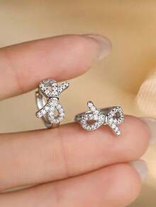 1 Pair Hollow Butterfly Cubic Zirconia Encrusted Elegant Chic Lightweight Copper Hoop Earrings, Sophisticated Quality, Suitable For Everyday Casual Wear