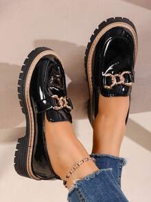 Women's Comfortable Thick Sole Black Patent PU Casual Slip-On Loafers, Fashion College Style Low Vamp Chain Decor Flat Oxfords, Student Shoes