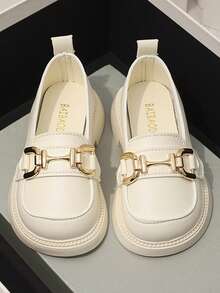 1 par de zapatos de bebé de unicolor con puntera redonda, decoración de remaches y diseño slip-on, transpirables y adecuados para festivales, fiestas y todas las estaciones